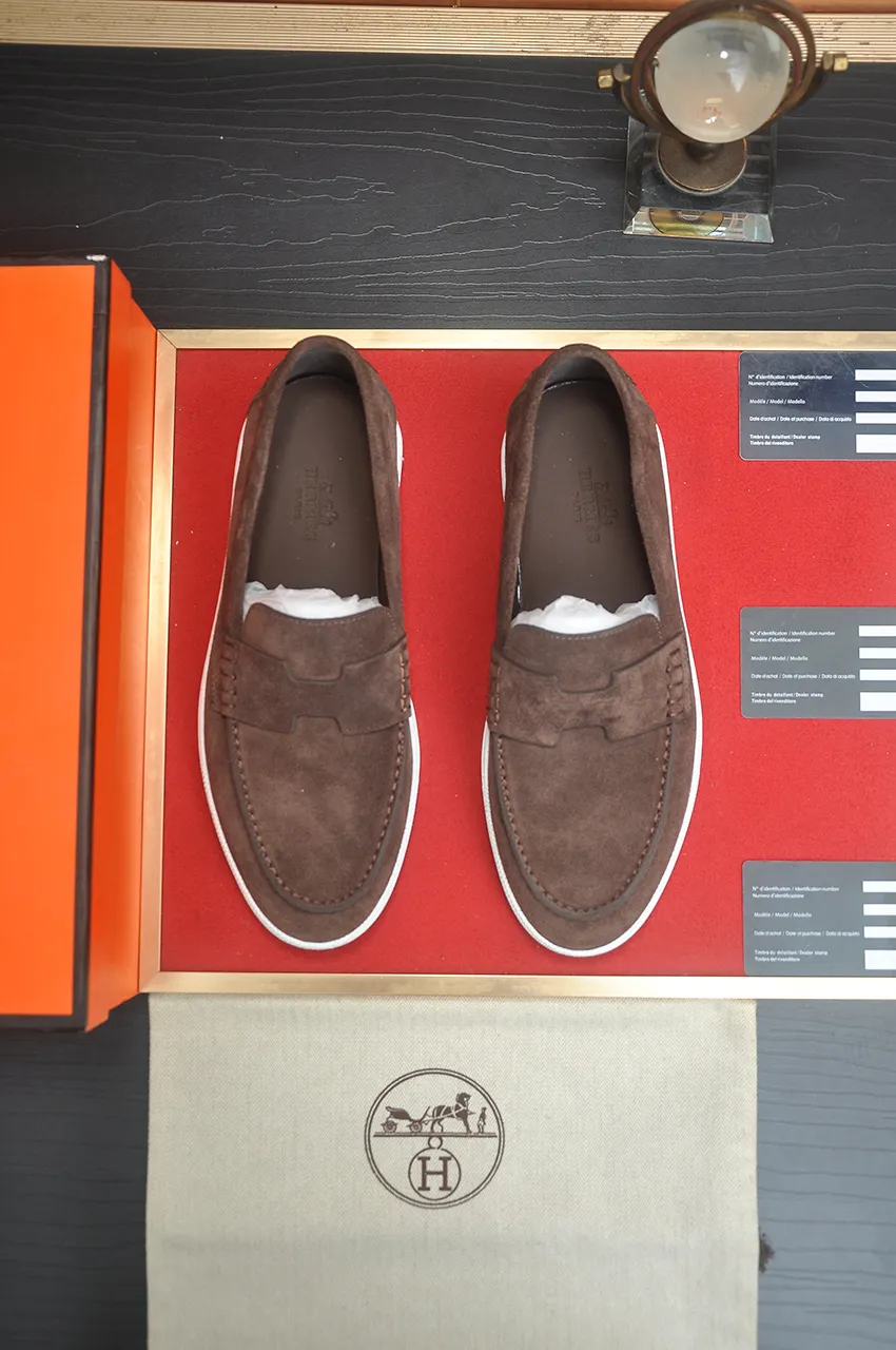 Men's shoes💰540💶[HERMES] (cowhide lining)🍀Italian top luxury🍀He does not pursue novel styles and gorgeous colors, but attracts the favor of successful men with his flawless, elegant and classic style. Formal leather shoes This very comfortable, simple and stable style allows you to easily match any style! The pattern is absolutely 1:1 refined from the original case, and we strive for excellence in materials, imported cowhide + cowhide lining💪💪💪extraordinary texture👍! .Code number: 39-45 (45 customized)